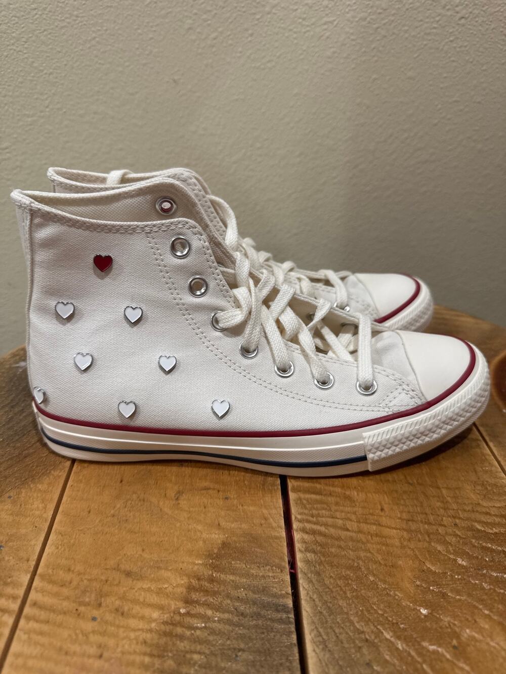 Converse Chuck Taylor All Star Hi Valentine Heart Studs White Women's Size 8 NIB